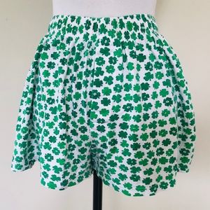 Green Shamrocks Cotton Shorts Elastic Waist Medium